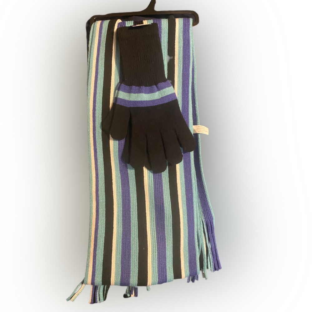 Beautiful Striped Scarf and Gloves Matching Set